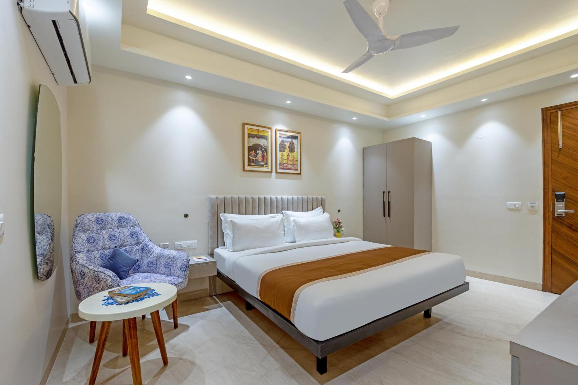 Hotel Ginger Palace Delhi Airport Нью-Дели Экстерьер фото
