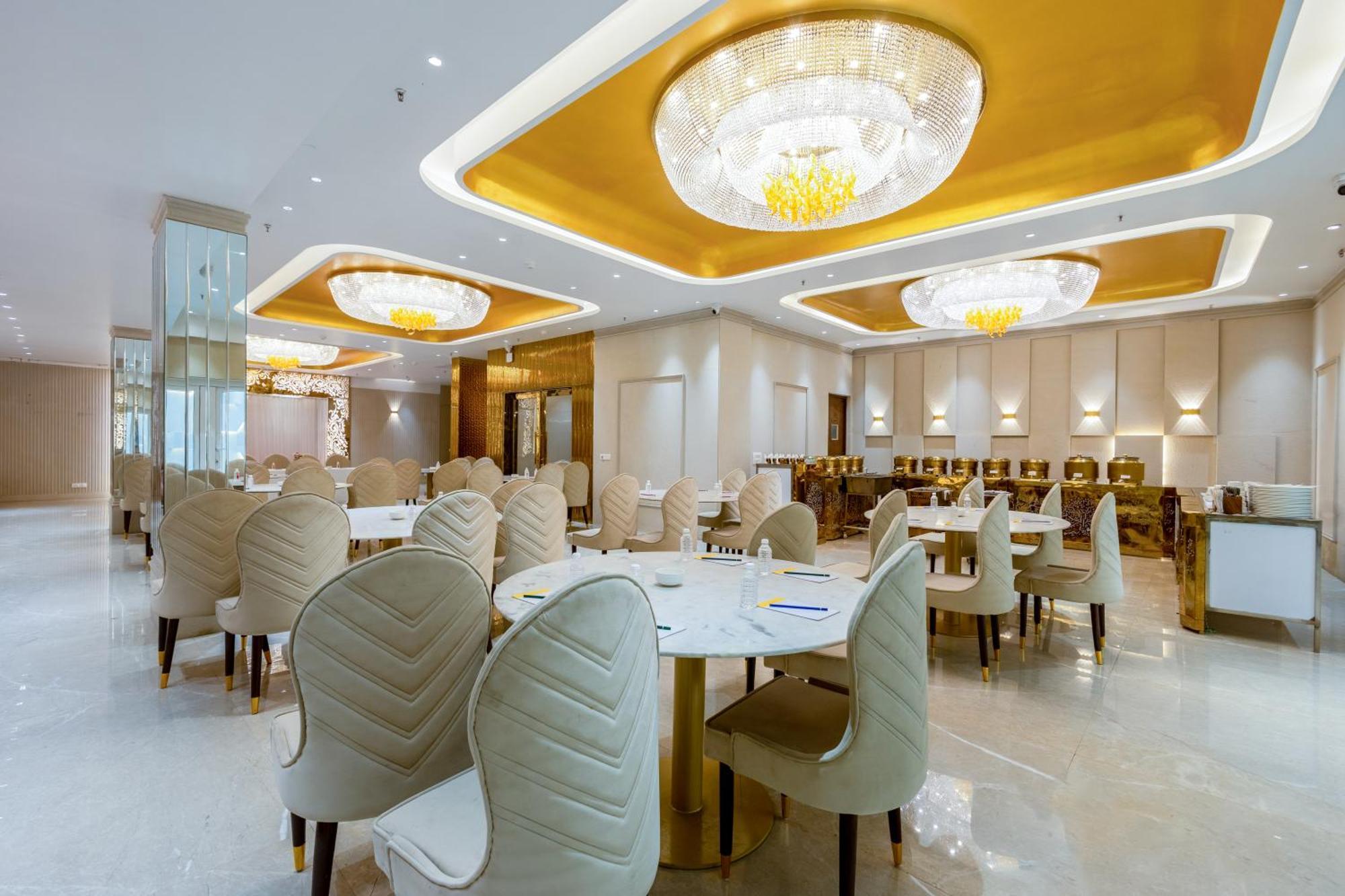 Hotel Ginger Palace Delhi Airport Нью-Дели Экстерьер фото