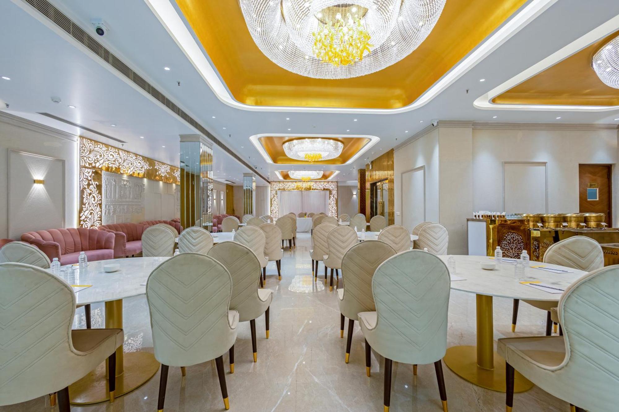 Hotel Ginger Palace Delhi Airport Нью-Дели Экстерьер фото