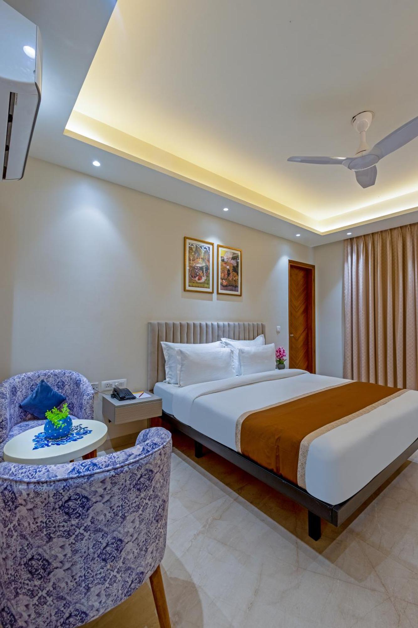 Hotel Ginger Palace Delhi Airport Нью-Дели Экстерьер фото