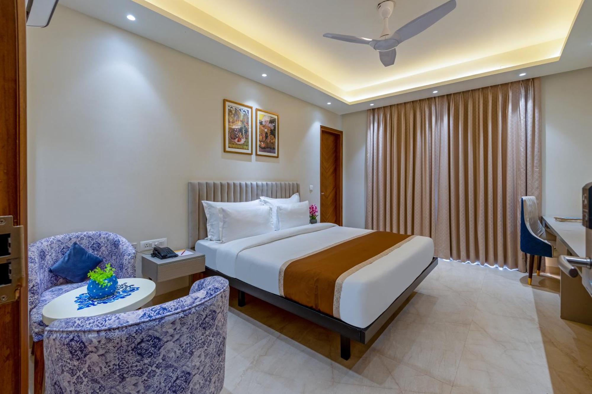 Hotel Ginger Palace Delhi Airport Нью-Дели Экстерьер фото