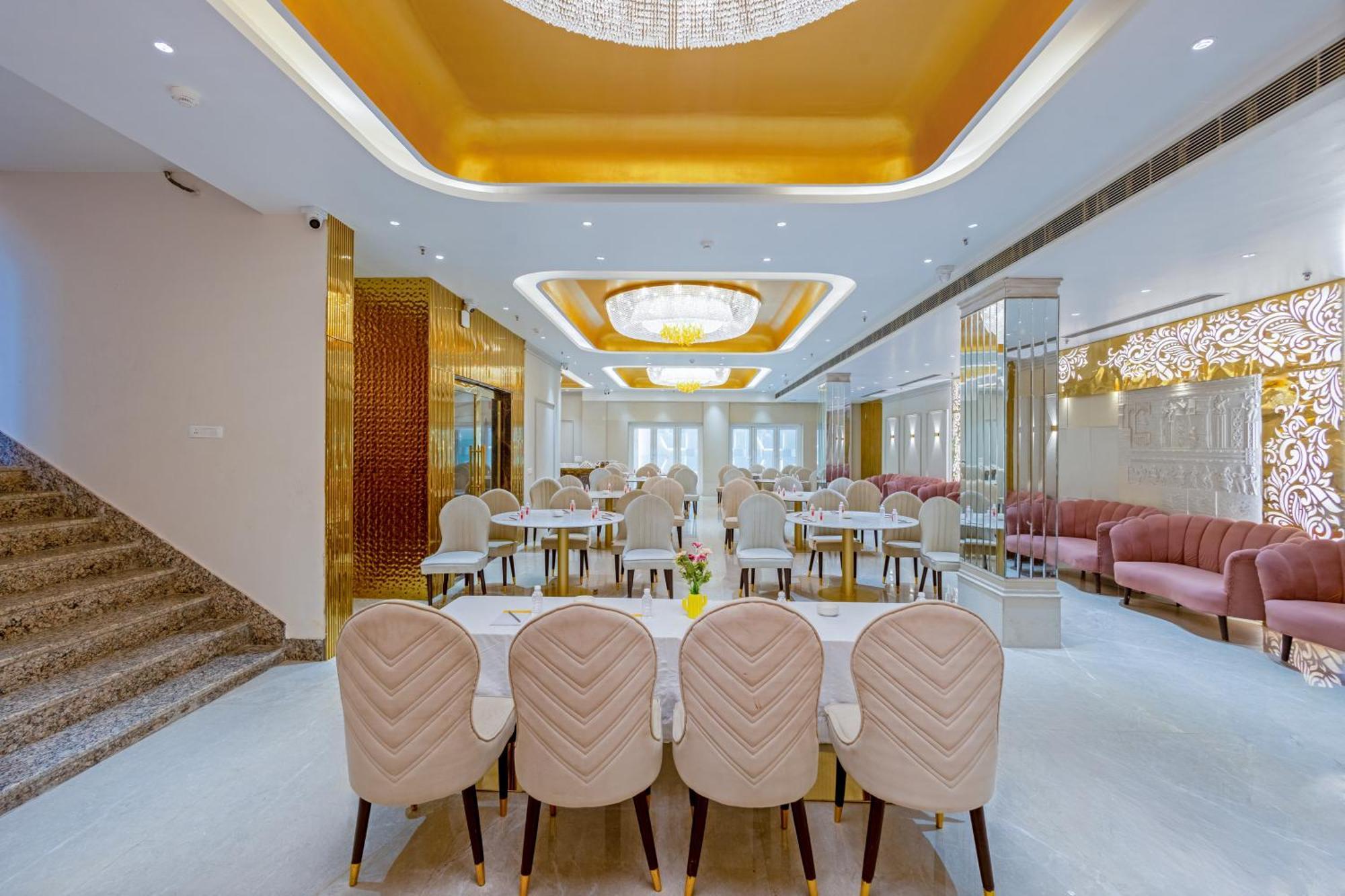 Hotel Ginger Palace Delhi Airport Нью-Дели Экстерьер фото