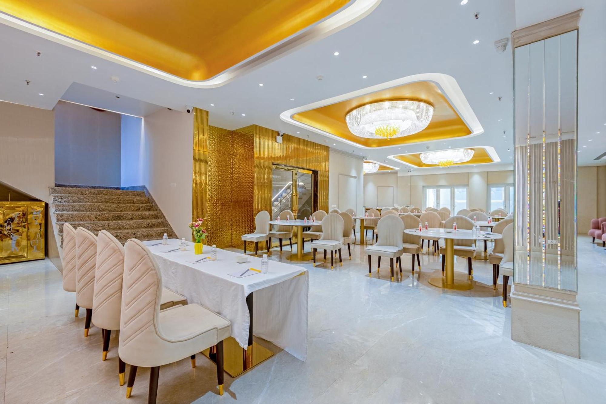 Hotel Ginger Palace Delhi Airport Нью-Дели Экстерьер фото